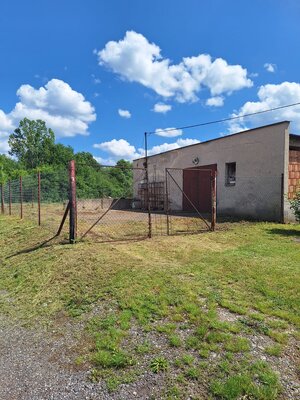 Bývala kotolňa + poschodová garáž na predaj, Dobrá Niva — foto 2