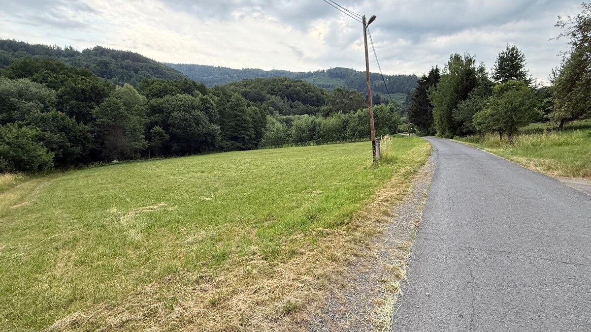 Rezervované Stavebný pozemok 1828m2  Zvolen obec Kalinka — foto 5