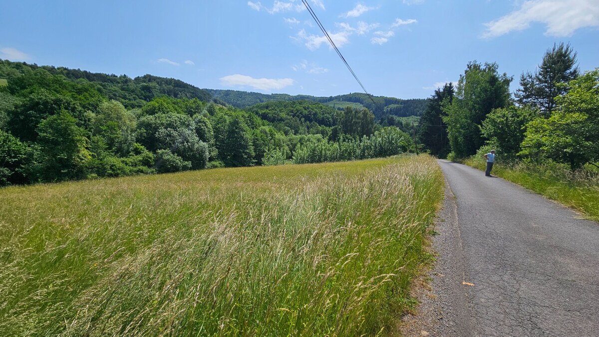 Rezervované Stavebný pozemok 1828m2  Zvolen obec Kalinka — foto 9
