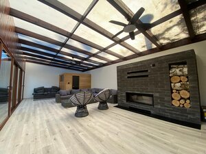 PRENÁJOM Rodinný dom s bazénom a záhradou - Žarnovica 1800m2 — foto 4