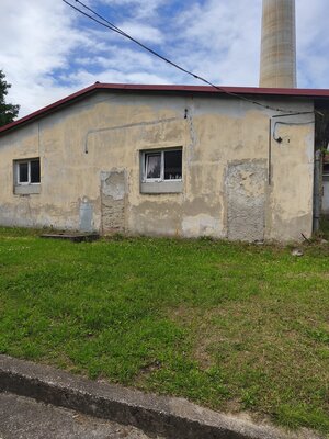 Priemyselná budova  v areáli ZSNP Žiari nad Hronom - Horné Opatovce — foto 4