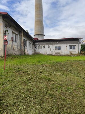 Priemyselná budova  v areáli ZSNP Žiari nad Hronom - Horné Opatovce — foto 5