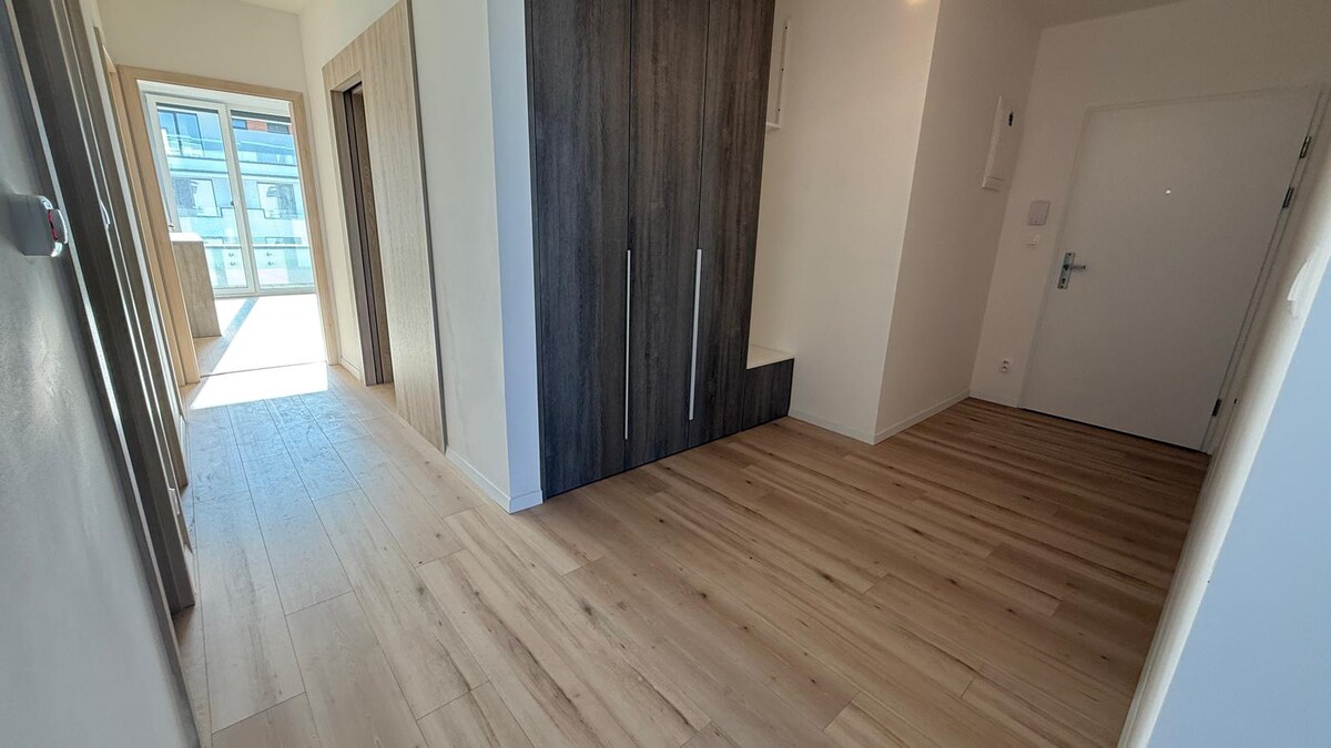 3 izbový byt Kubániho dvory Zvolen  - centrum s parkovaním NA PRENÁJOM — foto 5