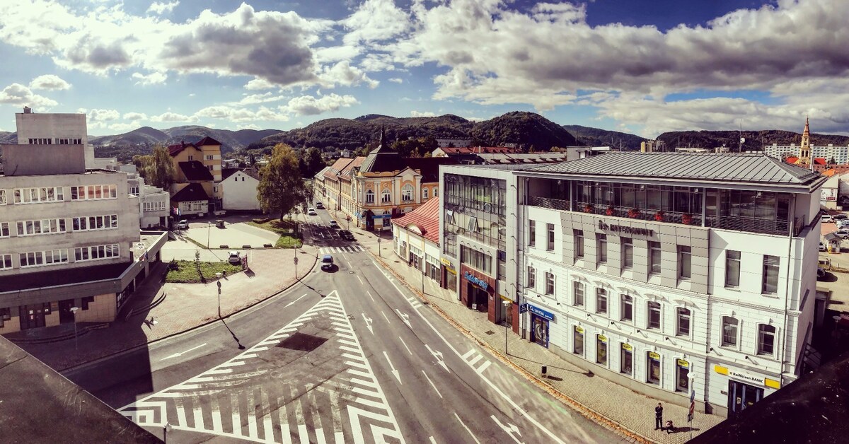 Prenájom priestorov Legiobanky 260m2 Zvolen centrum možnosť rozdeliť — foto 16