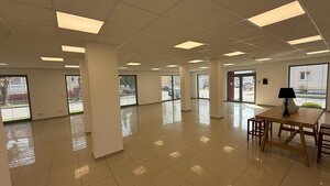 Obchodné priestory Zvolen - v širšom centre s parkovaním - NA PRENÁJOM — foto 11