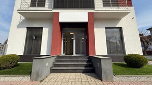 Obchodné priestory Zvolen - v širšom centre s parkovaním - NA PRENÁJOM — foto 5