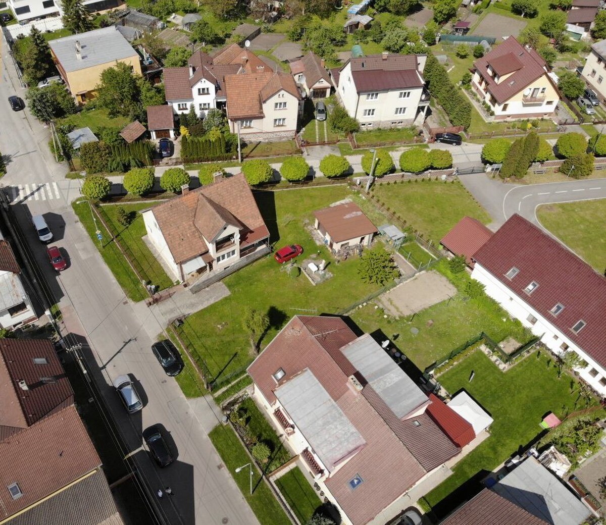 Rodinný dom 979 m2 Turčianske Teplice  na predaj — foto 12