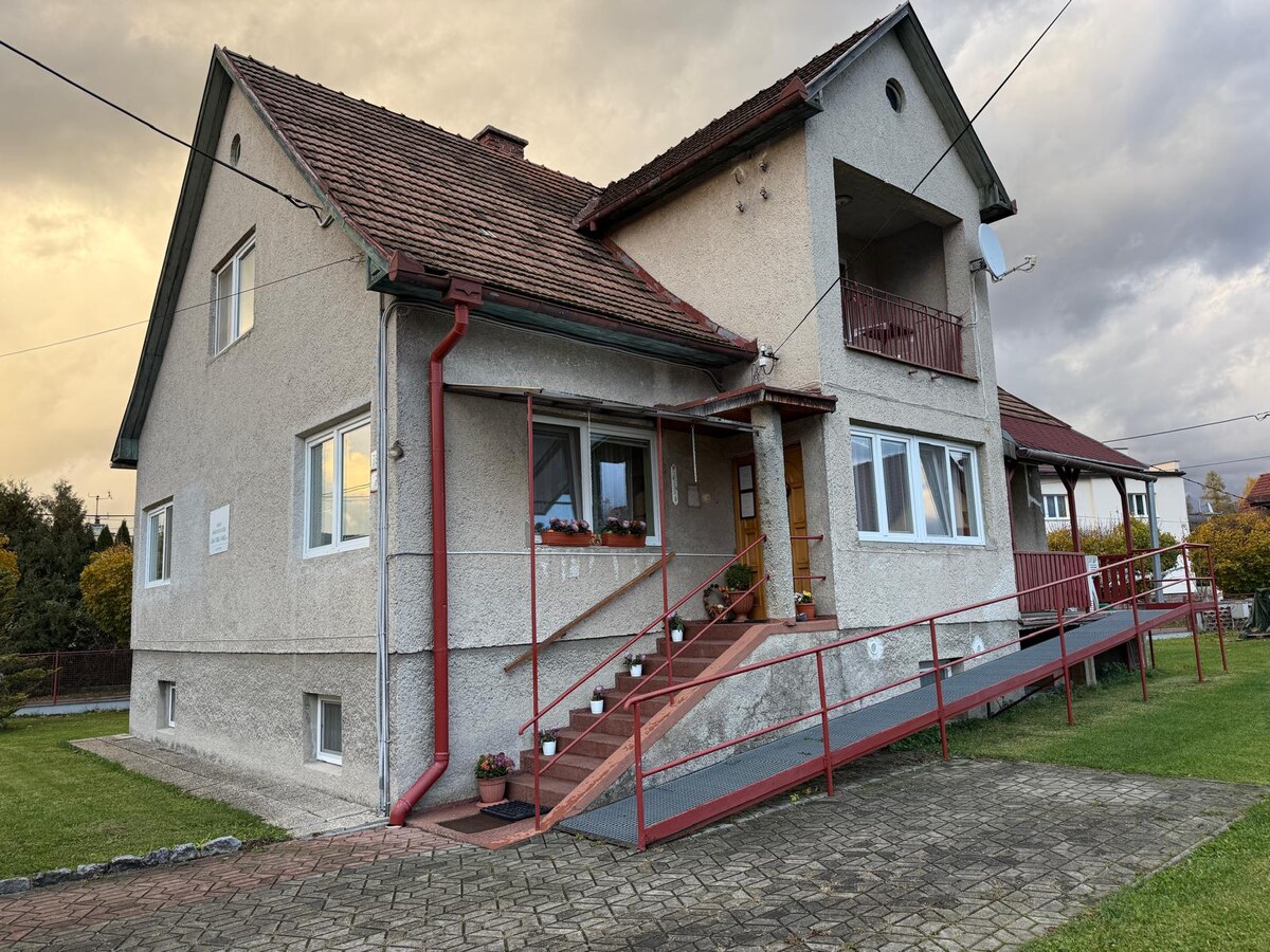 Rodinný dom 979 m2 Turčianske Teplice  na predaj — foto 8