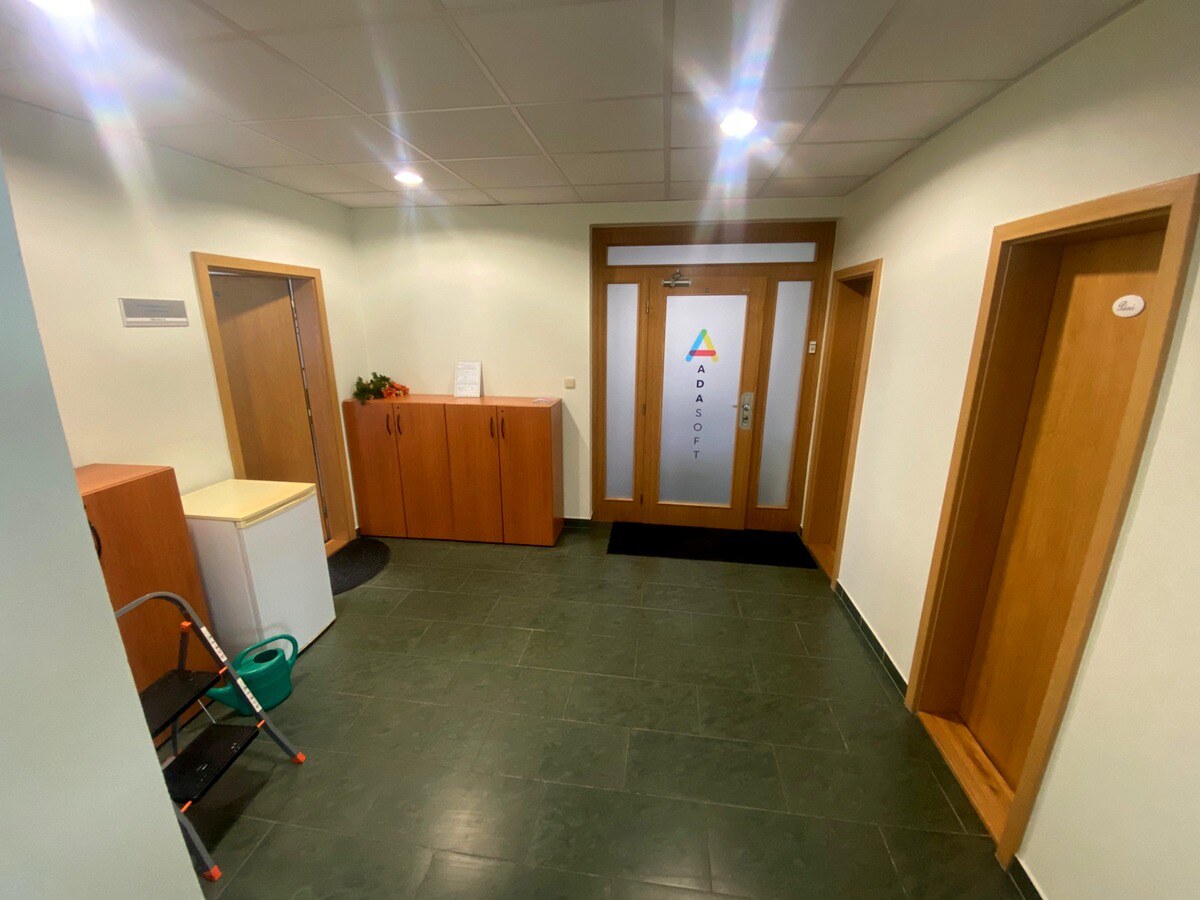 Prenájom kancelárskych priestorov  124 m2, Nádvorná ul., Zvolen — foto 12