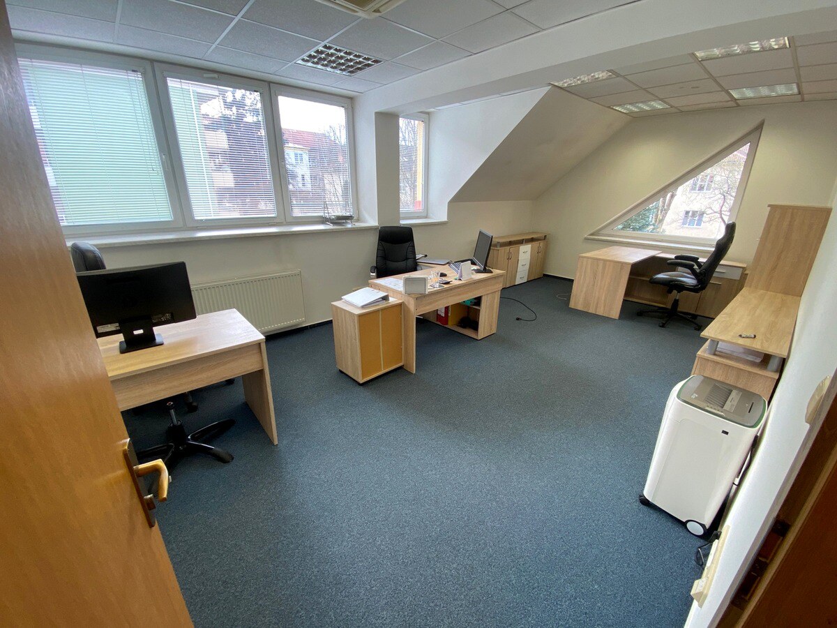 Prenájom kancelárskych priestorov  124 m2, Nádvorná ul., Zvolen — foto 3