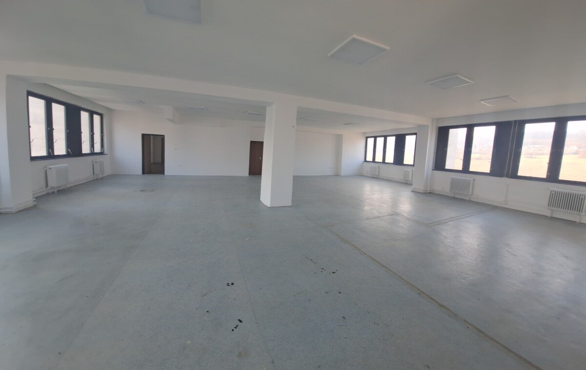Prenájom priestoru  155 m2, Tulská ul., Zvolen-Západ — foto 2