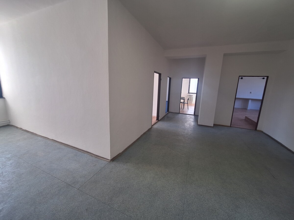 Prenájom priestoru  155 m2, Tulská ul., Zvolen-Západ — foto 5