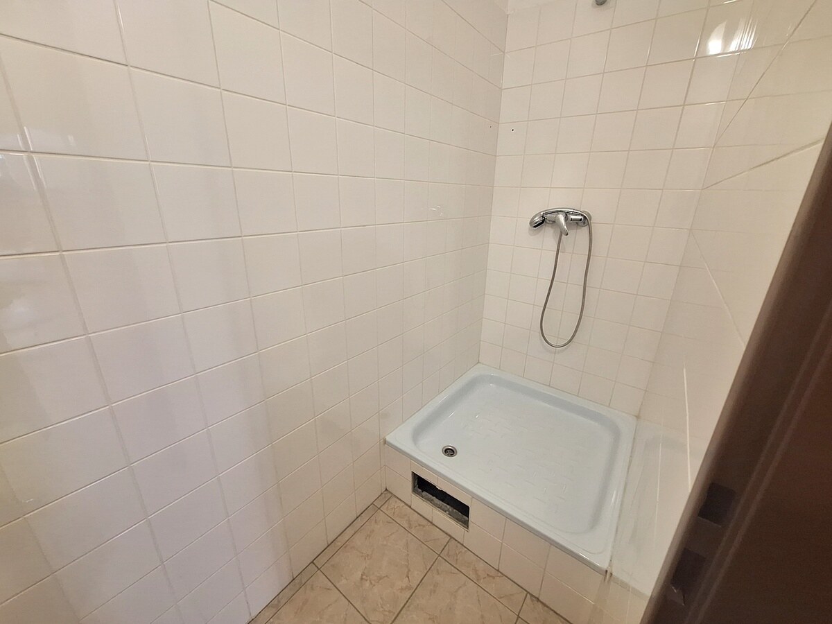 Prenájom  kancelárii  (od 15 m2-155 m2), Tulská ul., Zvolen — foto 9