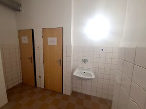 Prenájom  kancelárii  (od 15 m2-155 m2), Tulská ul., Zvolen — foto 11