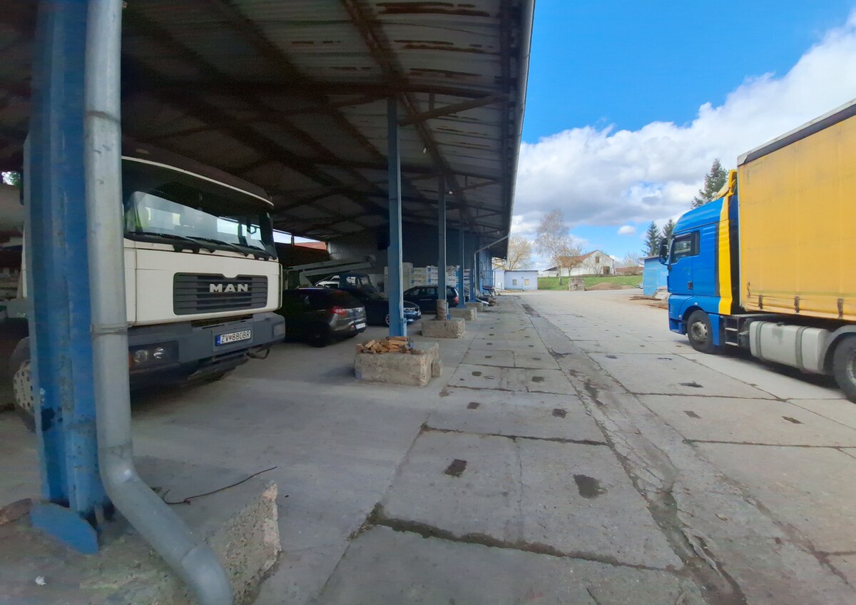 Prístrešky na prenájom, 54 m2, pre nákladné autá, Zvolen — foto 2