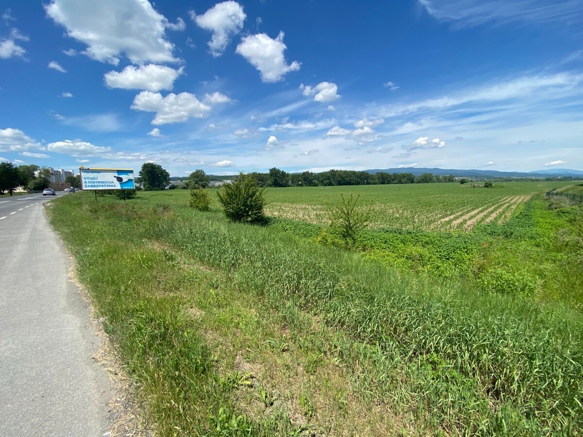 Pozemok  11 600 m2 na predaj,  Zvolen — foto 6