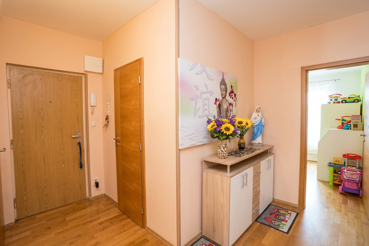 MODERNE PREROBENÝ 3-IZB. BYT S LODŽIOU NA KRÁSNY VÝHĽAD, ZLATÝ POTOK — foto 4