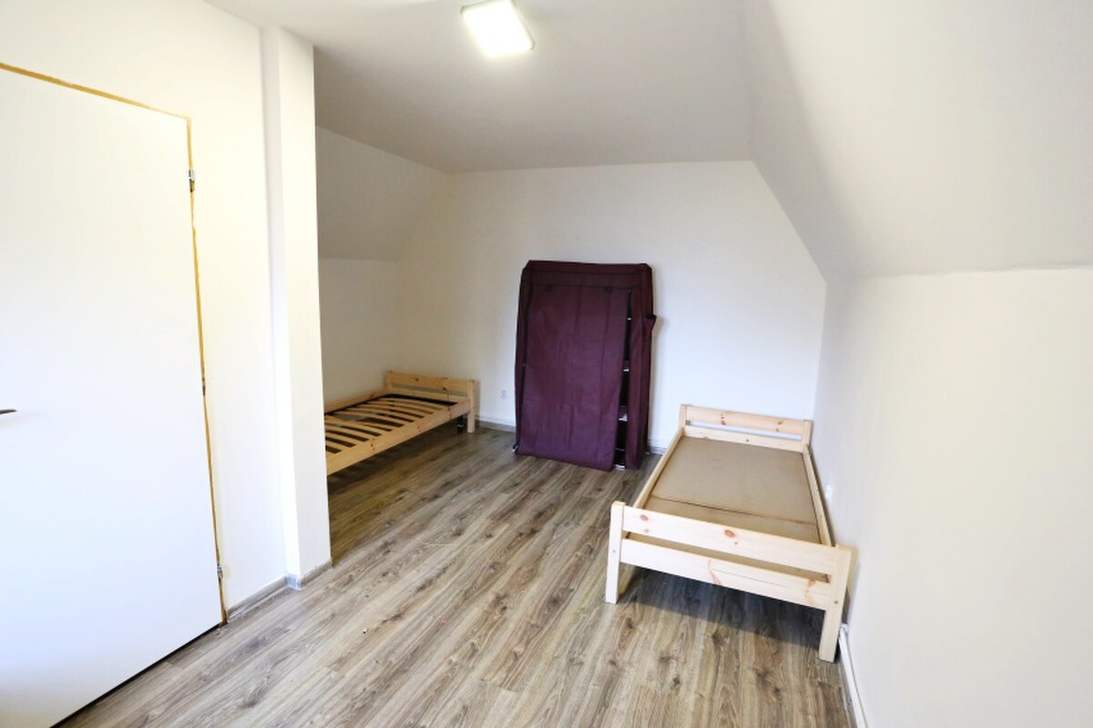 TRVALE OBÝVATEĽNÁ VEĽKÁ CHATA, BÝVAJ A PODNIKAJ V PRÍRODE — foto 15