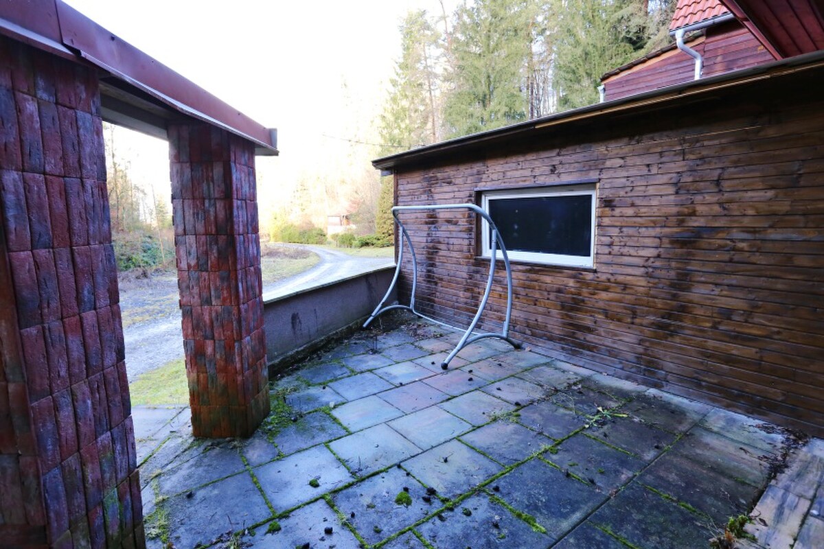 TRVALE OBÝVATEĽNÁ VEĽKÁ CHATA, BÝVAJ A PODNIKAJ V PRÍRODE — foto 7