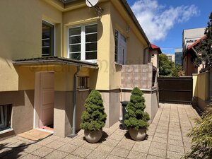 Rodinný dom Nerudova s krásnou záhradkou — foto 6
