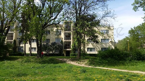 5-izb, PRENAJOM Jarná