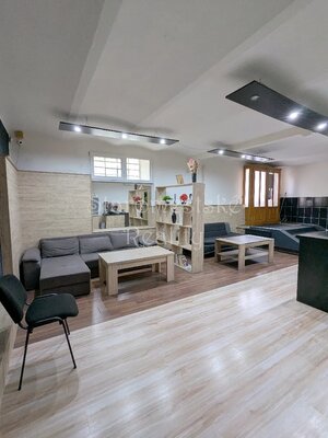 3-izb., 160m2, nebytový priestor Alžbetina — foto 3