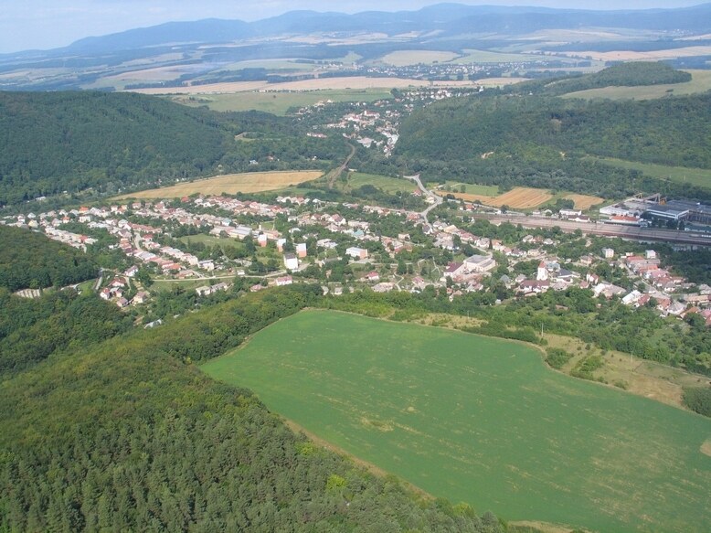 1125 Stavebný pozemok na rodinný dom Kysak — foto 7