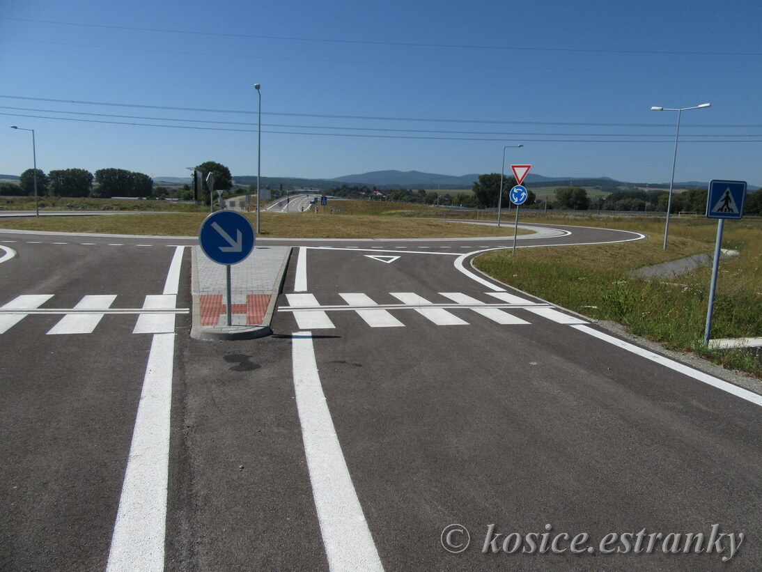 880a Pozemky a haly v priemyselnom parku pri Košiciach — foto 3