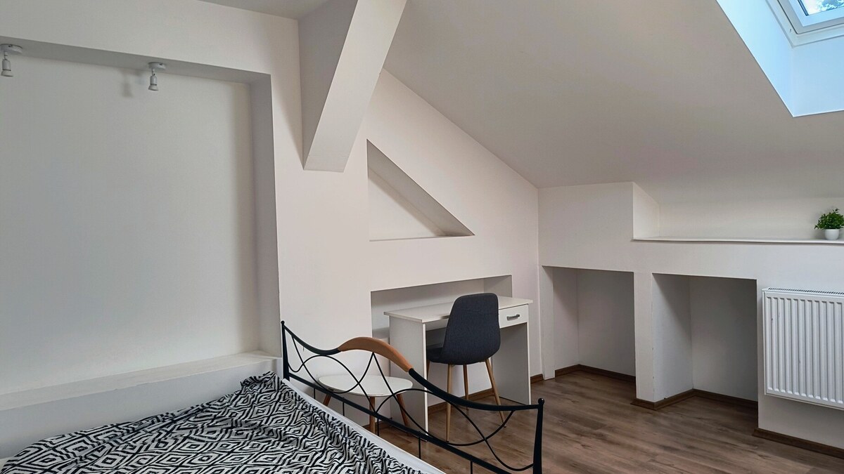 829a 4 izbový podkrovný byt Košice – centrum, Masarykova — foto 9