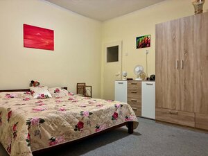EXKLUZÍVNE | CHĽABA | RODINNÝ DOM S GARÁŽOU, ĎALŠOU BUDOVOU, VYVÝŠENOU ZÁHRADOU S NÁDHERNÝM VÝHĽADOM A 3 KLENBOVÝMI PIVNICAMI | 1 076 m² — foto 10