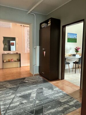 EXKLUZÍVNE | CHĽABA | RODINNÝ DOM S GARÁŽOU, ĎALŠOU BUDOVOU, VYVÝŠENOU ZÁHRADOU S NÁDHERNÝM VÝHĽADOM A 3 KLENBOVÝMI PIVNICAMI | 1 076 m² — foto 12
