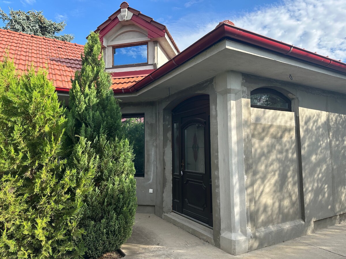 Novostavba rodinného domu +samostatná budova 157 m2-ideálne na bývanie aj podnikanie — foto 3