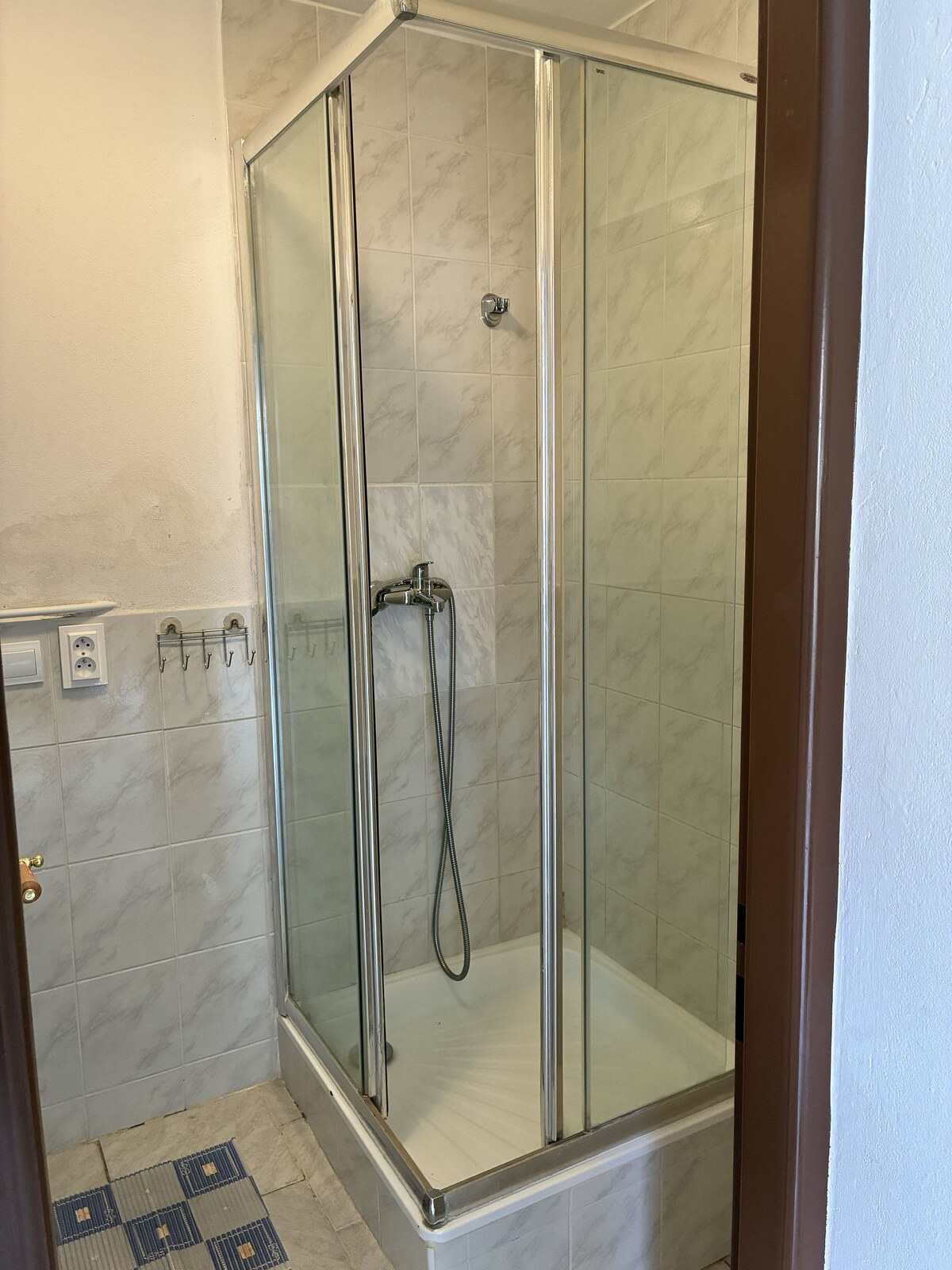 EXKLUZÍVNE - Rekreačné chatky priamo v areáli Ava Aquaparku Diakovce | 20 lôžok | Kompletné vybavenie — foto 12