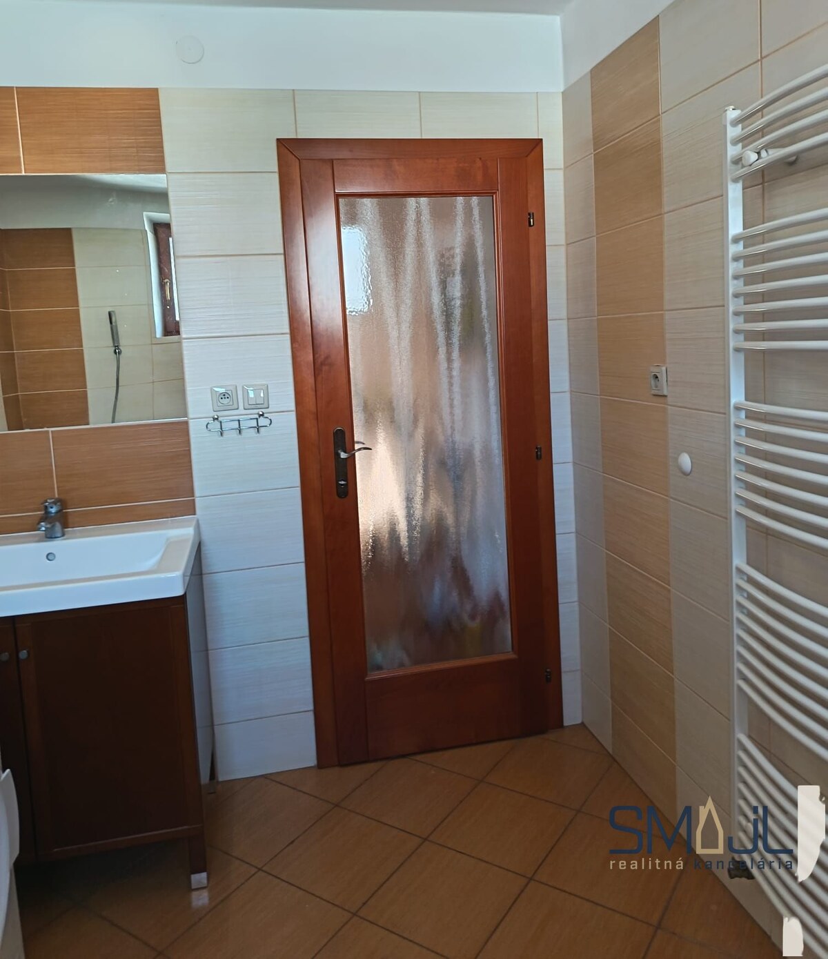 Dvojgeneračný rodinný dom na predaj – Sverepec, okres Považská Bystrica  (819 m²) — foto 8