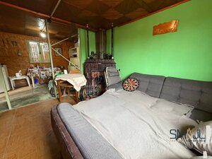 Ponúkame záhradný domček s veľkým potenciálom v pokojnej lokalite za nadjazdom — foto 4