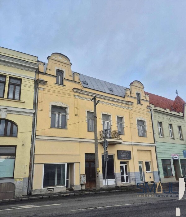 HISTORICKÁ BUDOVA - polyfunkčná budova