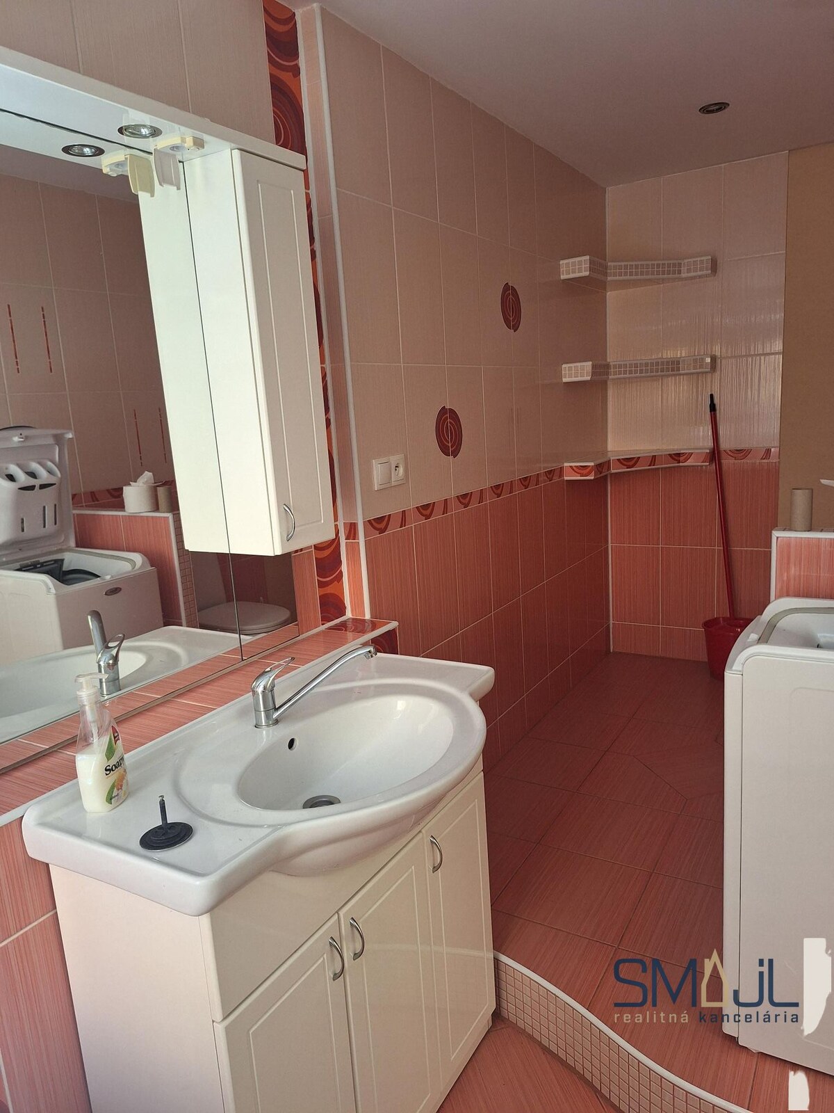  3‑izbový byt na prenájom – Perecká ulica, Levice  — foto 5