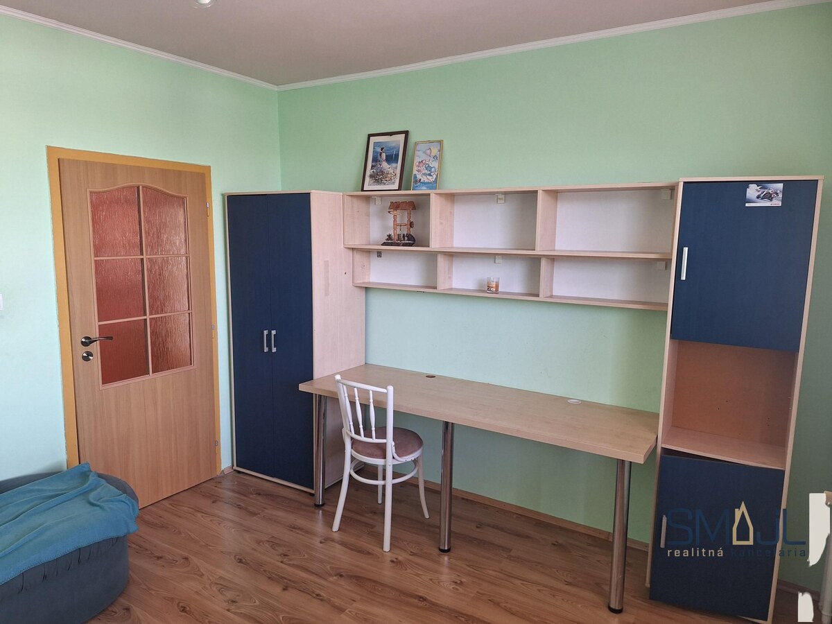  3‑izbový byt na prenájom – Perecká ulica, Levice  — foto 7