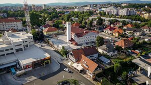 Rodinný dom s podnikateľským priestorom a garážou v atraktívnej lokalite Levíc — foto 5