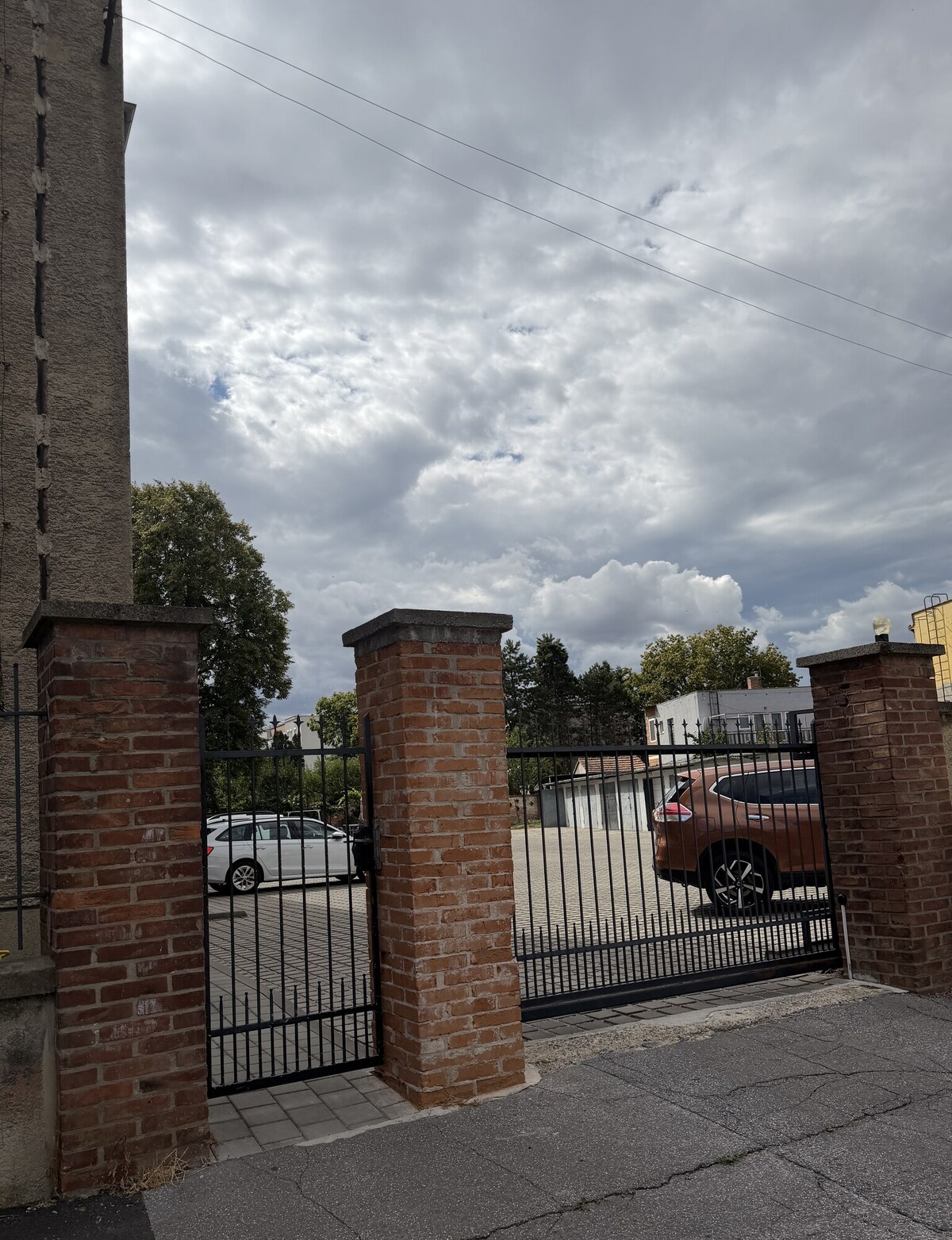 Samostatná garáž, alebo sklad