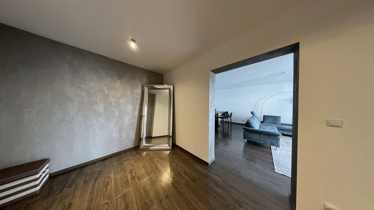 PREDAJ – výnimočný a priestranný 2 izbový byt priamo v centre Trnavy — foto 17