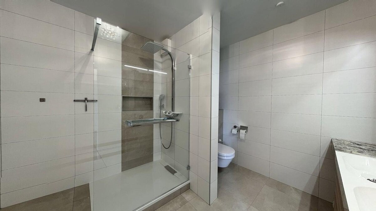 PREDAJ – výnimočný a priestranný 2 izbový byt priamo v centre Trnavy — foto 10