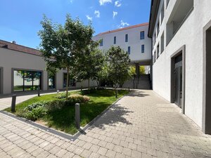 PREDAJ – výnimočný a priestranný 2 izbový byt priamo v centre Trnavy — foto 2
