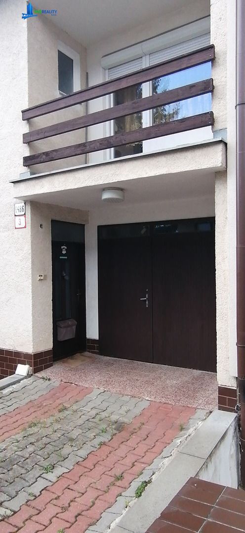 Priestranný 5-izbový radový rodinný dom s garážou a 3 lodžiami – Astrova ulica, Banská Bystrica — foto 2