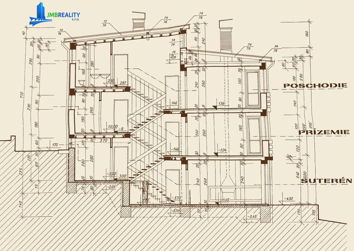 Priestranný 5-izbový radový rodinný dom s garážou a 3 lodžiami – Astrova ulica, Banská Bystrica — foto 22
