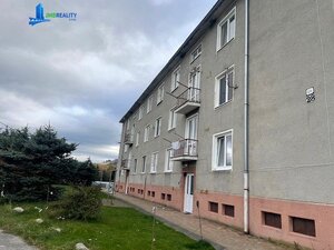 Super 2i byt s balkónom a zariadením v Závadke nad Hronom — foto 19