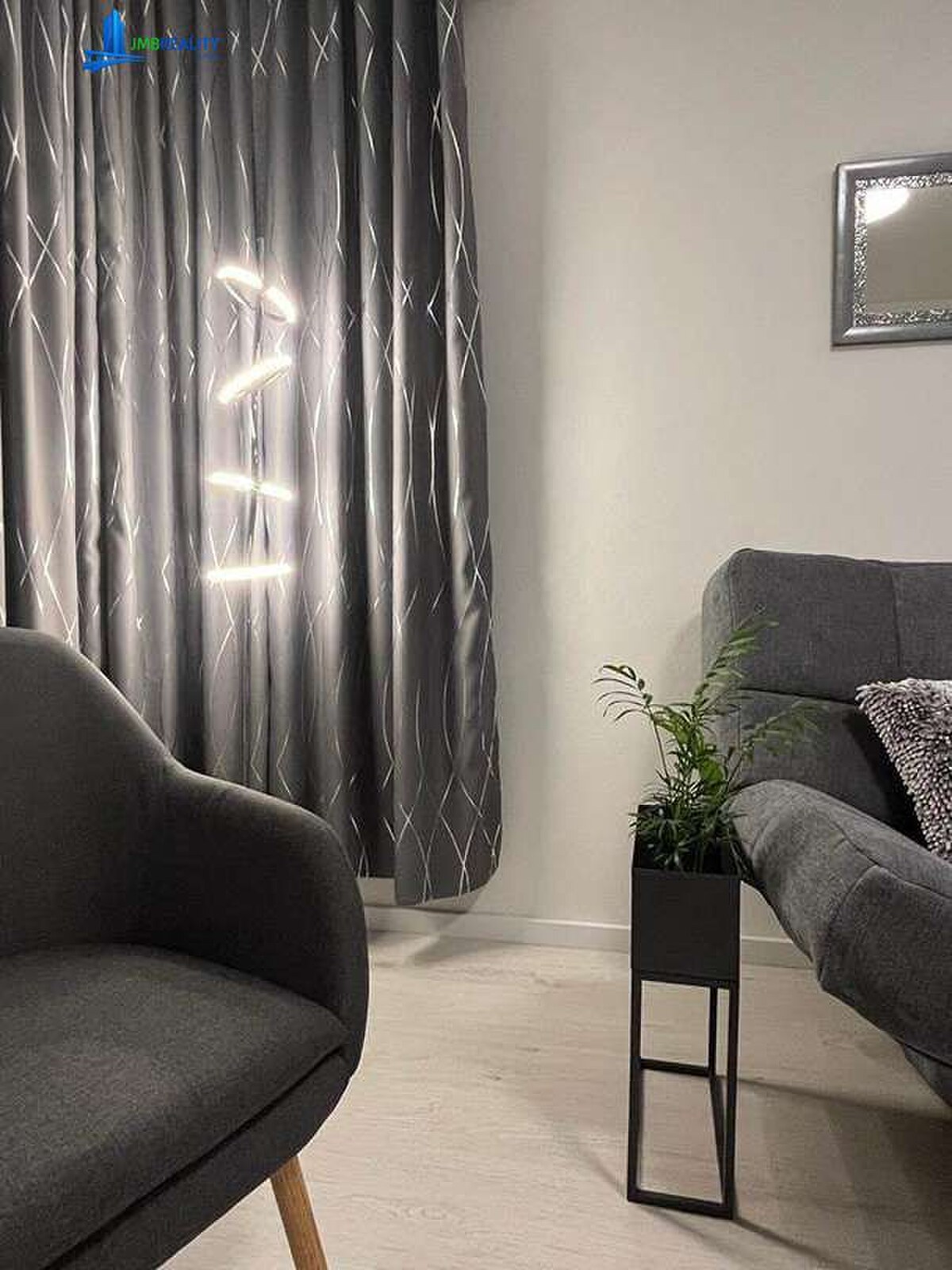 2i zariadený byt s garážovým státím v BB, Petelenova ulica — foto 11