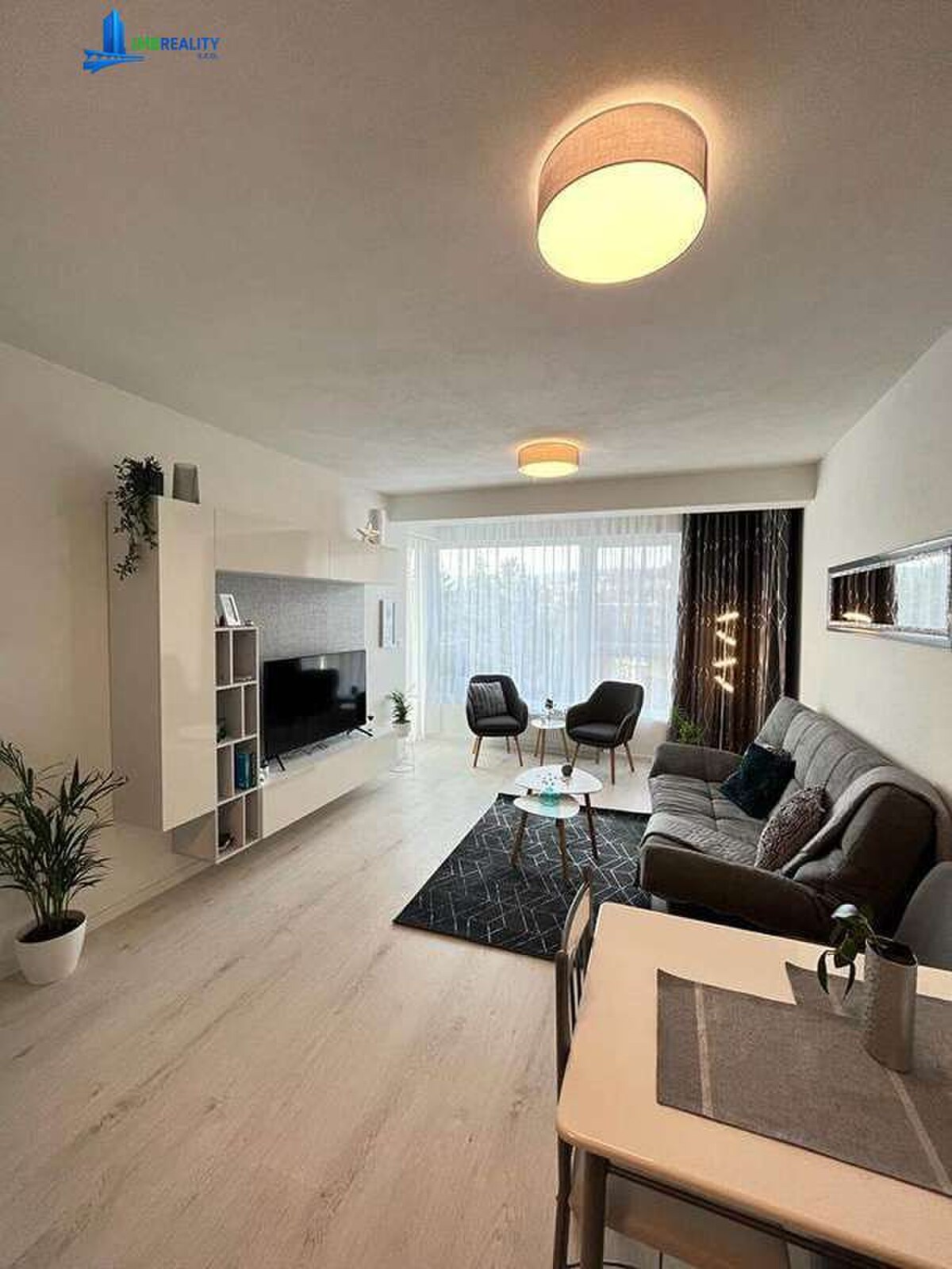 2i zariadený byt s garážovým státím v BB, Petelenova ulica — foto 2
