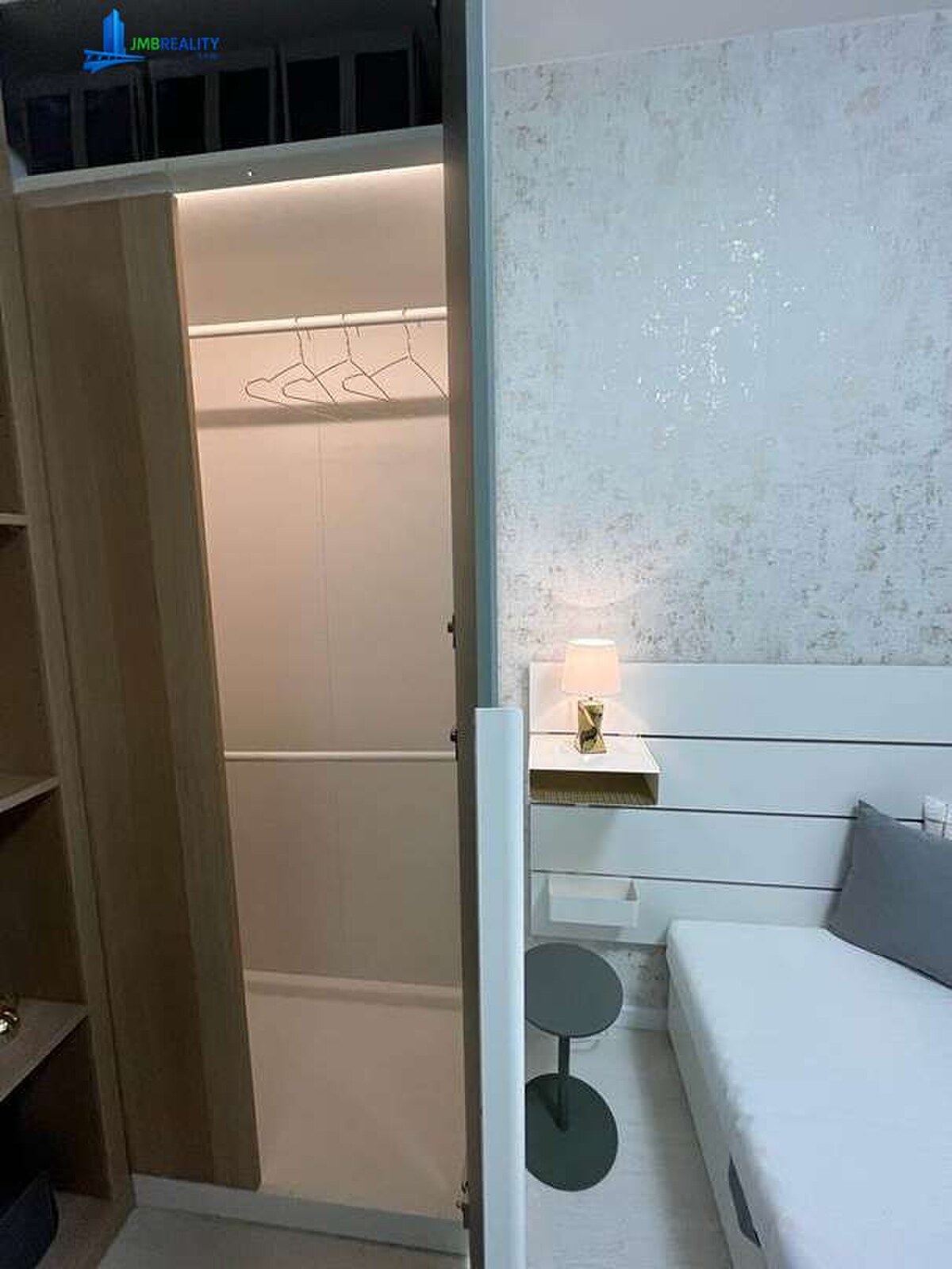 2i zariadený byt s garážovým státím v BB, Petelenova ulica — foto 26