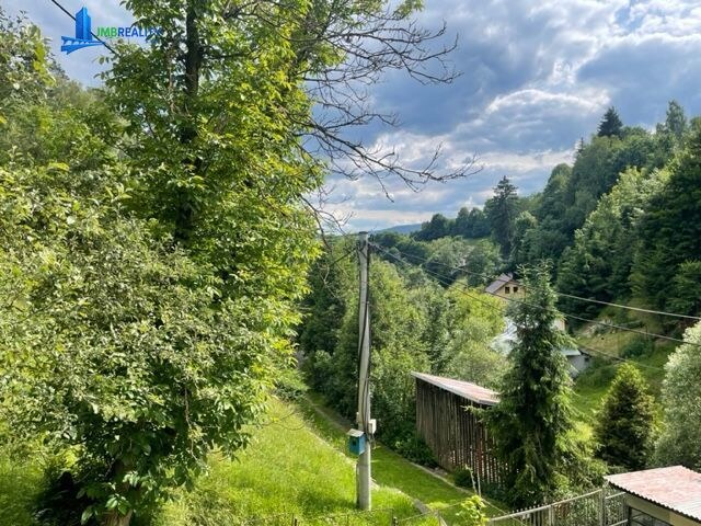RD blízko centra Brezna - ideálny na chalupu - pozemok 3142 m2 — foto 8